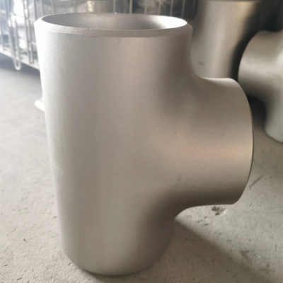 Conexão confiável Butt Solda igual Tee Pintura preta Incluído