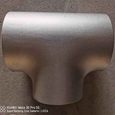 8 polegadas Sch40 Butt Soldado Tee aço Sem costura Dn800 Solução confiável para tubulação