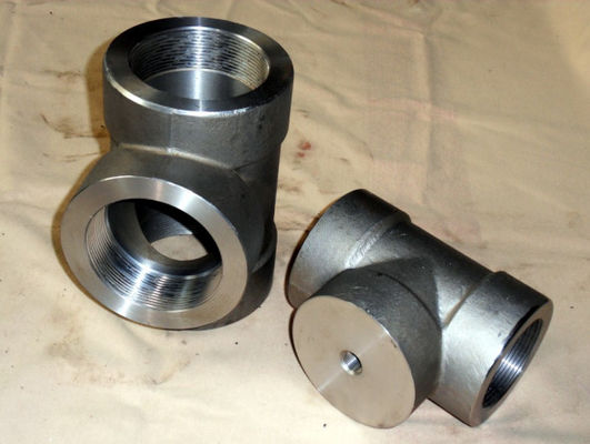 ASME B16.11 forjou T apropriado do cotovelo do interruptor dos encaixes ASTM A105N que acopla 3000lbs